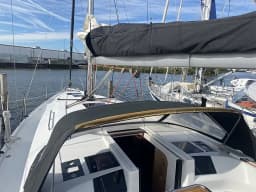 Hanse 385 in Pula / Marina Polesana thumbnail 8