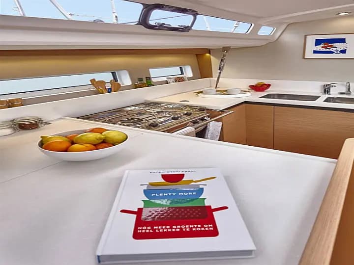 Sun Odyssey 440 in Rhodes New Marina - Photo 4