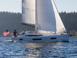Sun Odyssey 440 in Rhodes New Marina thumbnail 8