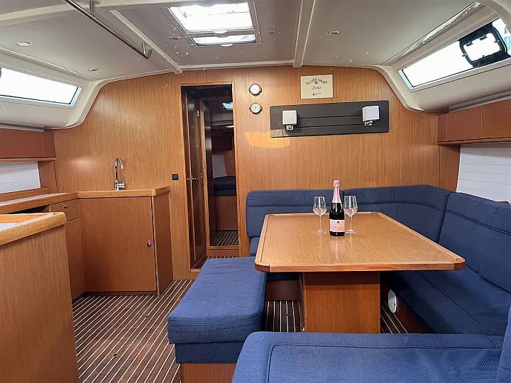 Bavaria Cruiser 51 in Sukošan / D-Marin Dalmacija Marina - Photo 5