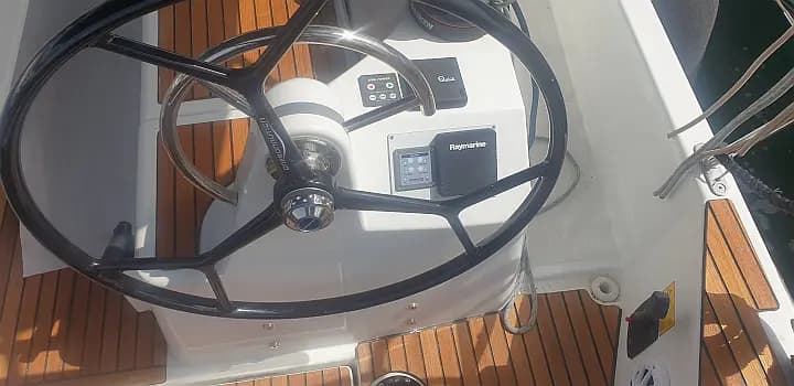 Sun Odyssey 410 in Tropea / Porto di Tropea - Photo 5