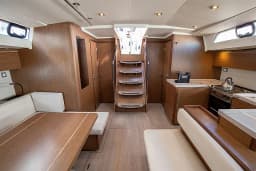 Oceanis 51.1 in Sicily / Furnari / Marina Portorosa thumbnail 4