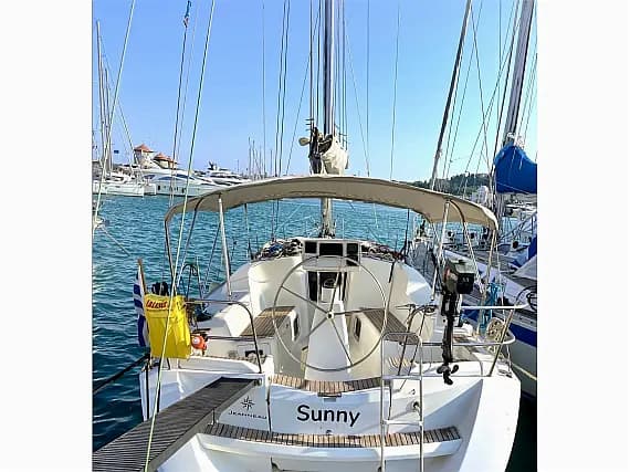 Sun Odyssey 36i in Rhodes New Marina - Photo 1