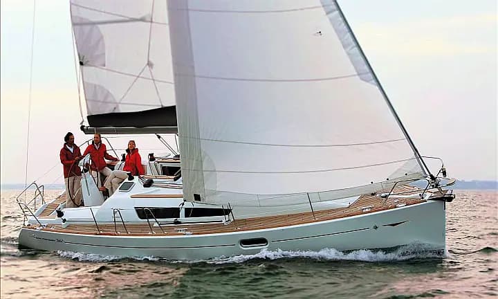 Sun Odyssey 36i in Rhodes New Marina - Photo 4