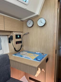 Bavaria C38 in Trogir / ACI Marina Trogir thumbnail 10