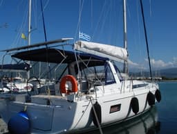 Oceanis 51.1 in Lefkada / D-Marin Marina Lefkas thumbnail 6