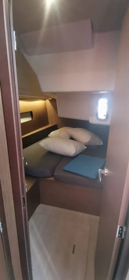Oceanis 40.1 in Preveza Marina thumbnail 3