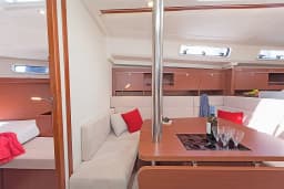 Hanse 385 in Lavrion Main Port thumbnail 12