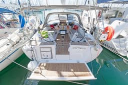 Hanse 385 in Lavrion Main Port thumbnail 24
