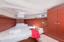 Hanse 385 in Lavrion Main Port thumbnail 6