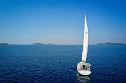 Bavaria Cruiser 41 in Murter / Marina Hramina thumbnail 7