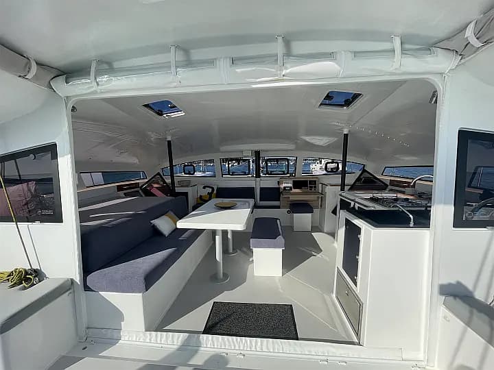 TS 42 in La Trinité-sur-Mer / Port de la Trinité-sur-Mer - Photo 5
