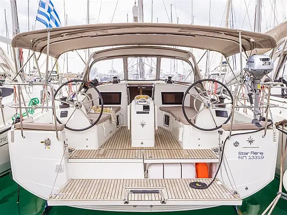 Sun Odyssey 410 in Nea Peramos - Attica / Nea Peramos - Photo 1