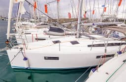 Sun Odyssey 410 in Nea Peramos - Attica / Nea Peramos thumbnail 5