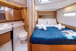 Sun Odyssey 410 in Nea Peramos - Attica / Nea Peramos thumbnail 6