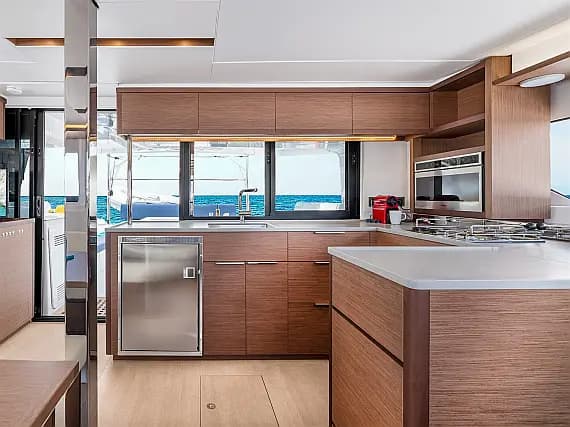 Lagoon 46 in Piraeus / Marina Zeas - Photo 3