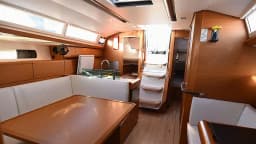 Sun Odyssey 419 in Volos / Port of Volos thumbnail 11