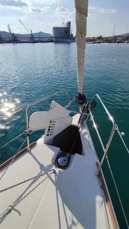 Sun Odyssey 419 in Volos / Port of Volos thumbnail 4