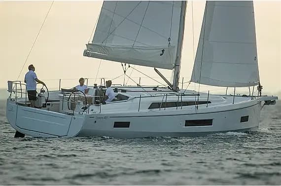 Oceanis 40.1 in Athens / Alimos Marina - Photo 1