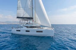 Lagoon 46 in Athens / Alimos Marina thumbnail 16