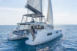 Lagoon 46 in Athens / Alimos Marina thumbnail 17