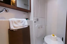 Lagoon 40 in Lavrion / Olympic Marina thumbnail 6