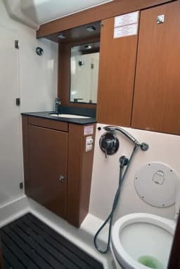 Bavaria Cruiser 56 in Kavala Marina thumbnail 8