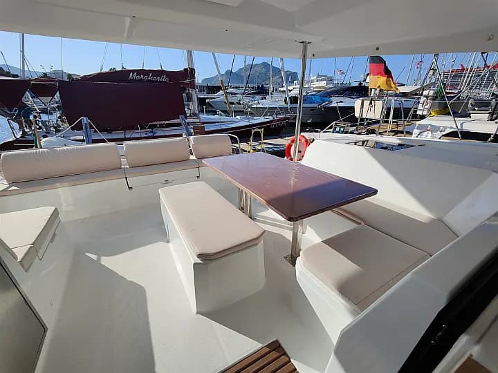 Astréa 42 in Sicily / Palermo / La Cala (Porto Palermo) - Photo 4