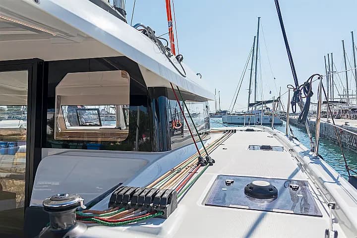 Excess 11 in Paros port - Photo 4