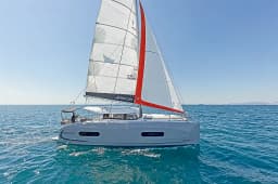 Excess 11 in Paros port thumbnail 5