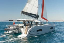Excess 11 in Paros port thumbnail 9