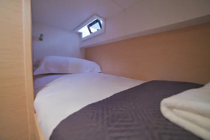 Dufour Catamaran 48 in Castiglioncello / Marina Cala de' Medici - Photo 4