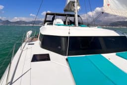 Dufour Catamaran 48 in Castiglioncello / Marina Cala de' Medici thumbnail 7
