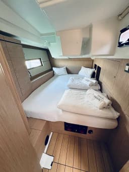 Oceanis 46.1 in Novi Vinodolski / Marina Novi thumbnail 16