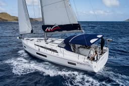 Oceanis 40.1 in Tortola / Road Town / Wickhams Cay II Marina thumbnail 5