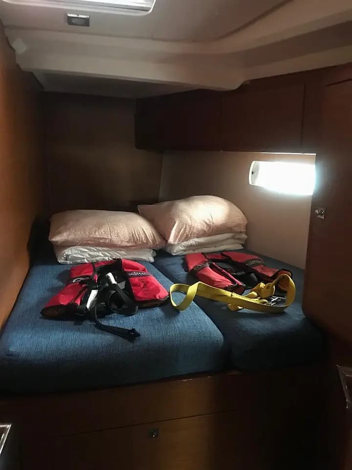 Sun Odyssey 519 in Mallorca / Palma de Mallorca / La Lonja Marina Charter - Photo 4
