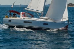 Oceanis 51.1 in Trogir / ACI Marina Trogir thumbnail 5