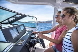 Axopar 37 XC Cross Cabin in Athens / Alimos Marina thumbnail 6