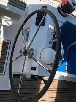 Oceanis 45 in Mallorca / Palma de Mallorca / La Lonja Marina Charter thumbnail 10