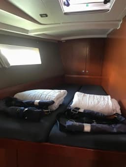 Oceanis 45 in Mallorca / Palma de Mallorca / La Lonja Marina Charter thumbnail 5