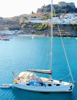 Cyclades 39.3 in Rhodes New Marina thumbnail 9