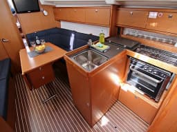 Bavaria Cruiser 34 in Sukošan / D-Marin Dalmacija Marina thumbnail 9