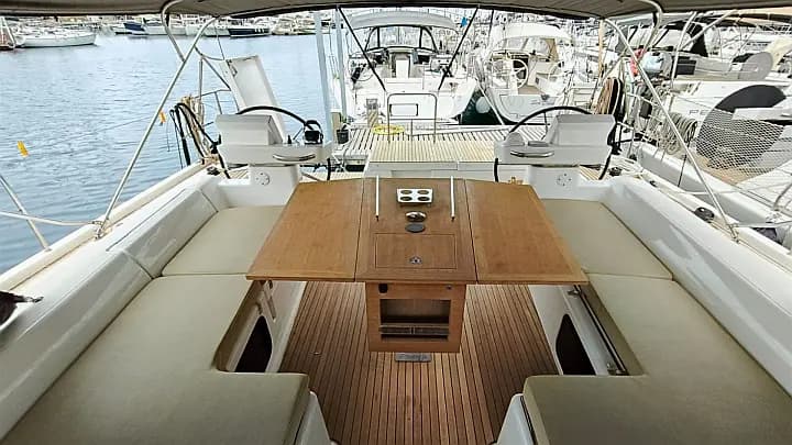 Dufour 56 Exclusive in Sicily / Capo d'Orlando Marina - Photo 4