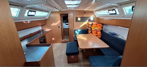 Bavaria Cruiser 46 in Trogir / ACI Marina Trogir - Photo 3