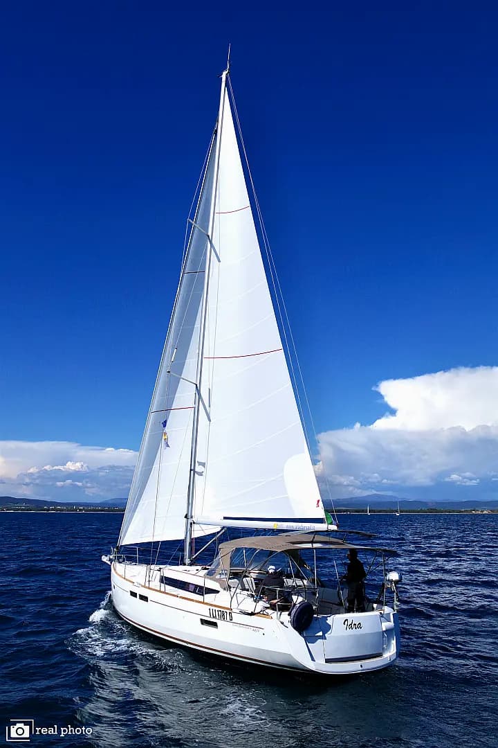 Sun Odyssey 469 in Puntone / Marina di Scarlino - Photo 1