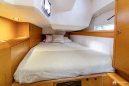 Sun Odyssey 469 in Puntone / Marina di Scarlino thumbnail 8