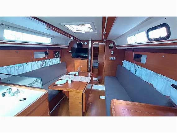 Dufour 335 Grand Large in Castiglioncello / Marina Cala de' Medici - Photo 3