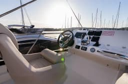 Prestige 420 Fly in Šibenik / D-Marin Marina Mandalina thumbnail 15