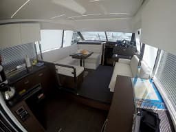 Prestige 420 Fly in Šibenik / D-Marin Marina Mandalina thumbnail 2