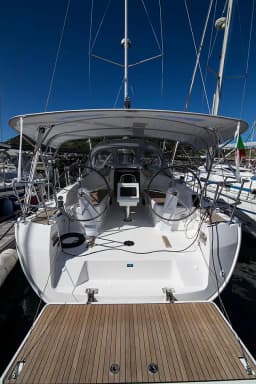 Bavaria Cruiser 37 in Terceira / Angra do Heroismo / Marina d'Angra thumbnail 6